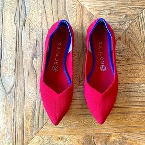 Great Price on Red Rothy’s The Point Shoes